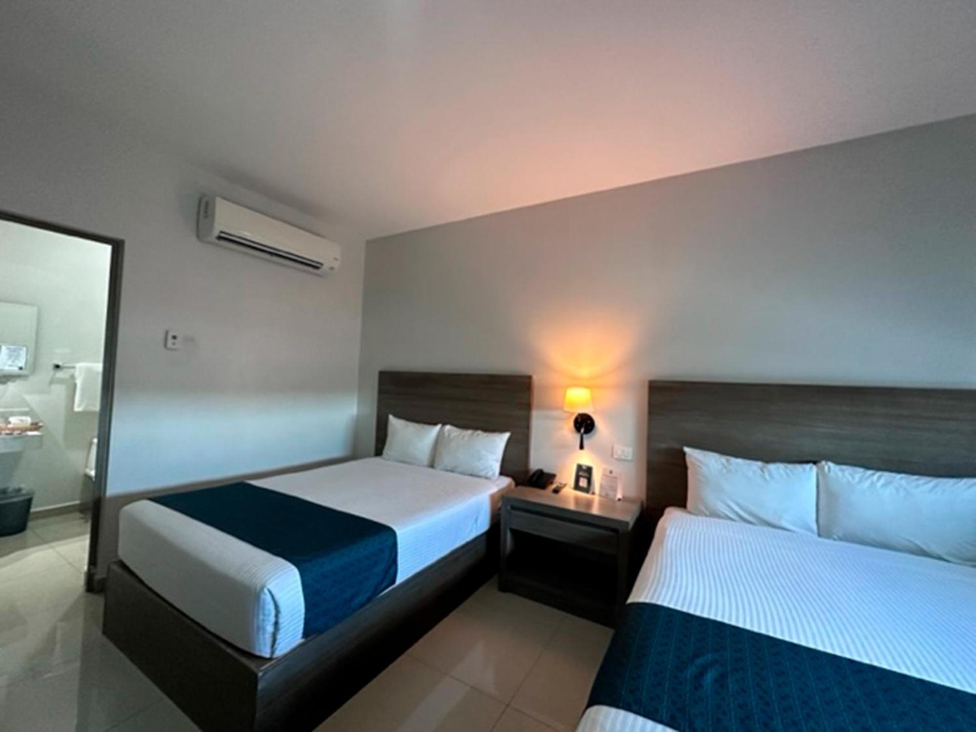 Inhouse Culiacan Exterior photo