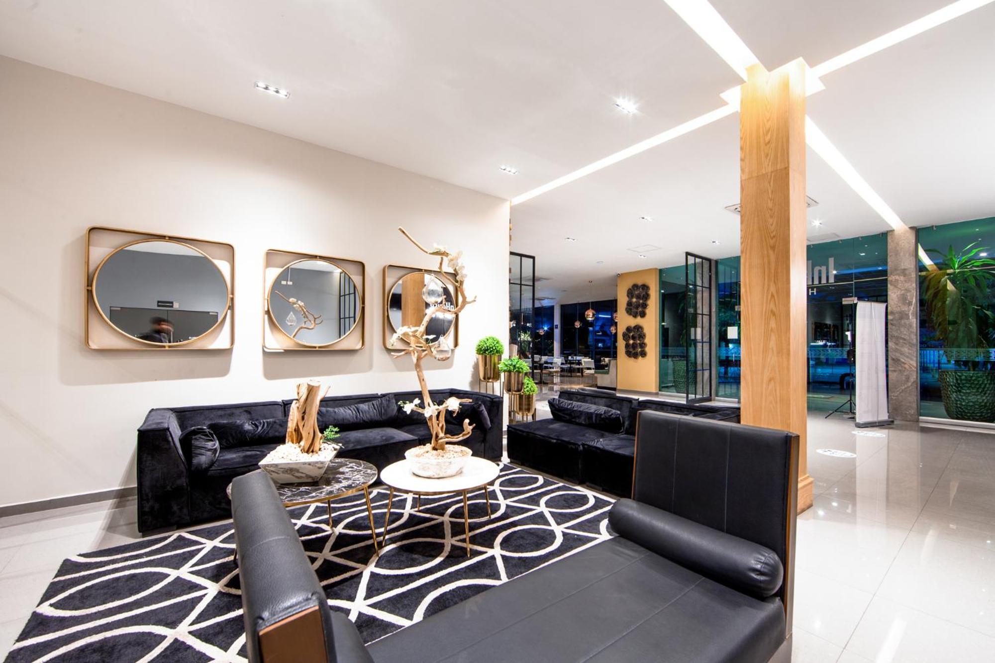 Inhouse Culiacan Exterior photo